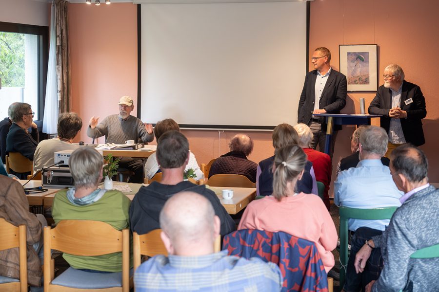 Der Blaue Tisch – Gartenvorstadt Hagen-Helfe