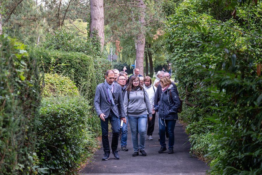 Der Blaue Tisch – Gartenvorstadt Hagen-Helfe