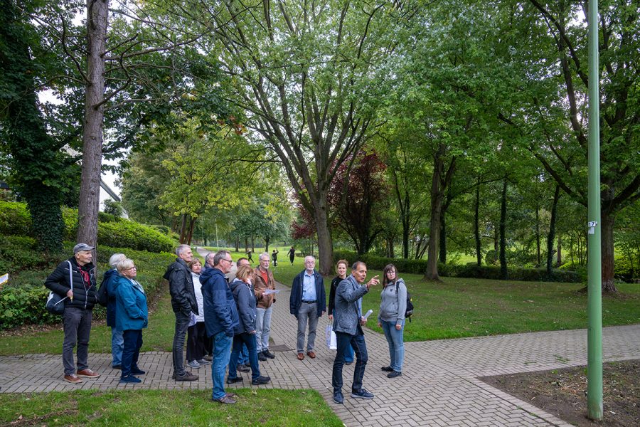 Der Blaue Tisch – Gartenvorstadt Hagen-Helfe